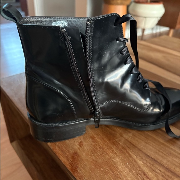Sleek Black Lace-Up Women's Boots size 39 - Picture 7 of 9